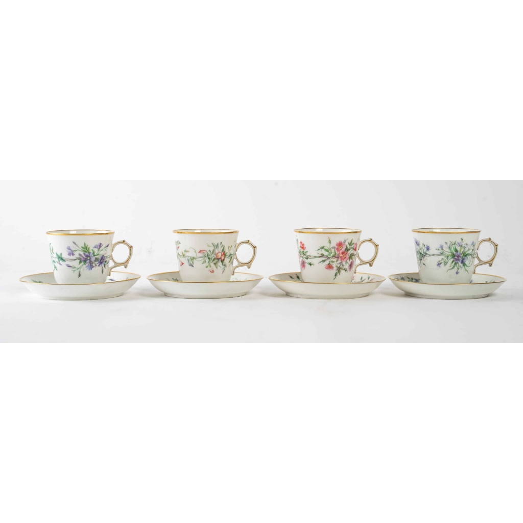 Un service à café en porcelaine de Sèvres, XIXème siècle | Biron Un service à café en porcelaine de Sèvres, XIXème siècle