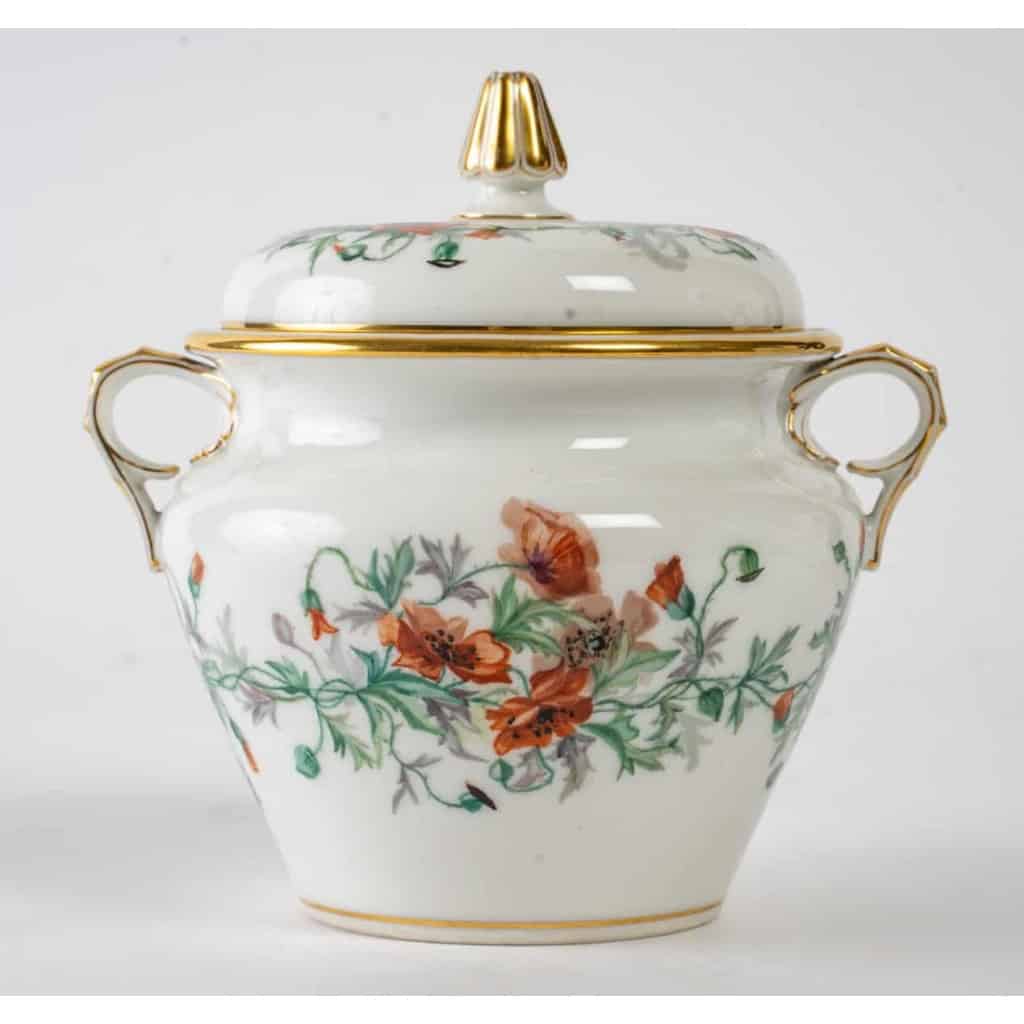 Un service à café en porcelaine de Sèvres, XIXème siècle | Biron Un service à café en porcelaine de Sèvres, XIXème siècle