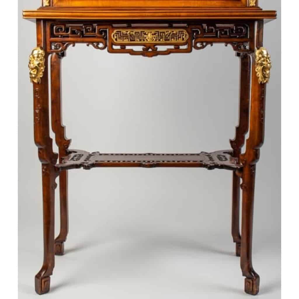 Vitrine attribuée à Gabriel Viardot. | Biron Vitrine attribuée à Gabriel Viardot.