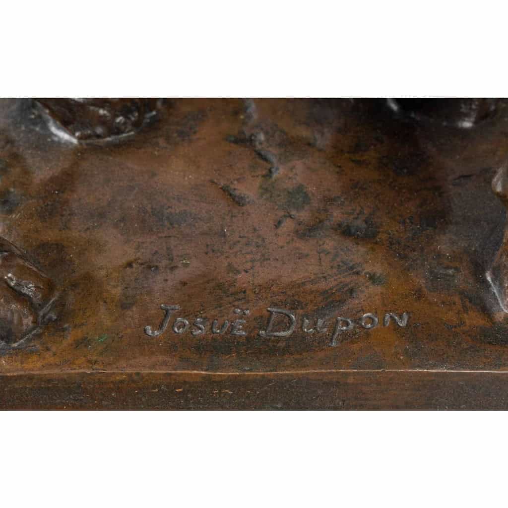 Lionne signée par J. Dupon | Biron Lionne signée par J. Dupon