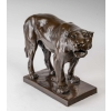 Lionne signée par J. Dupon | Biron Lionne signée par J. Dupon