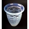 Vase « Guirlandes » verre opalescent patiné bleu de René LALIQUE | Biron Vase « Guirlandes » verre opalescent patiné bleu de René LALIQUE