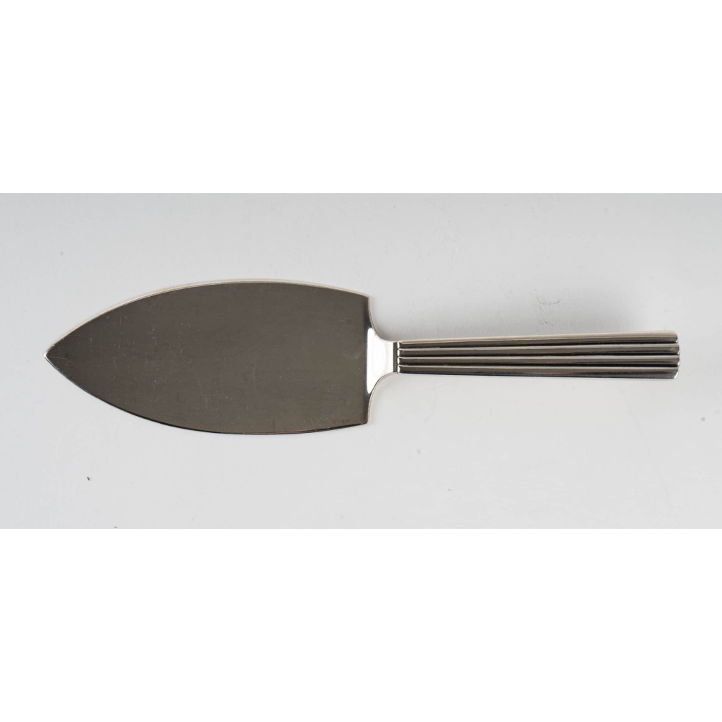 Ménagère « Bernadotte » argent massif de Georg Jensen – 37 pièces | Biron Ménagère "Bernadotte" argent massif de Georg Jensen - 37 pièces