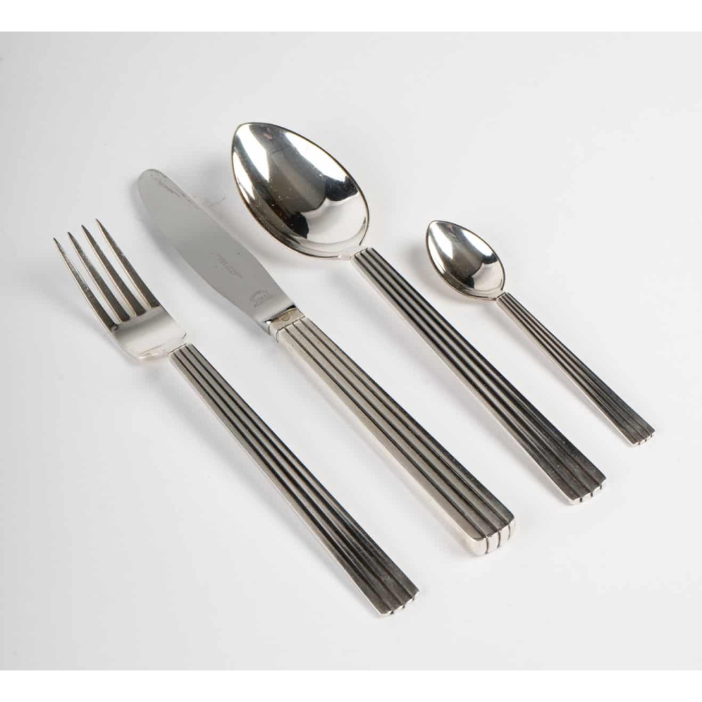 Ménagère « Bernadotte » argent massif de Georg Jensen – 24 pièces | Biron Ménagère "Bernadotte" argent massif de Georg Jensen - 24 pièces