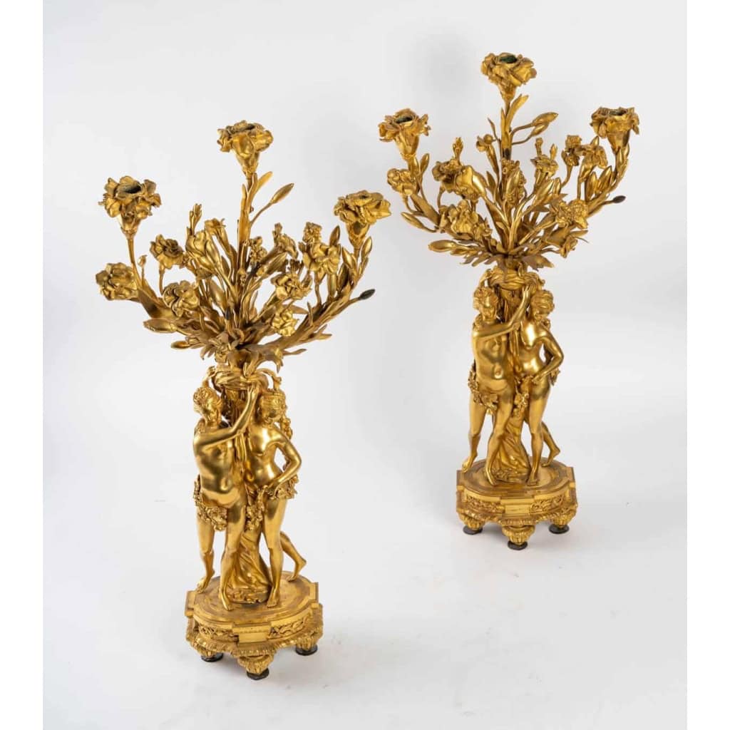 Paire de candélabres aux femmes en bronze doré et ciselé, fin XIXème | Biron Paire de candélabres aux femmes en bronze doré et ciselé, fin XIXème