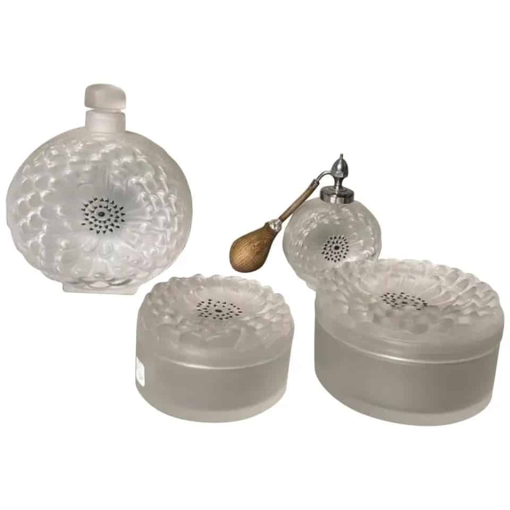 Lalique France, Toilet Set « Dahlia » | Biron ||