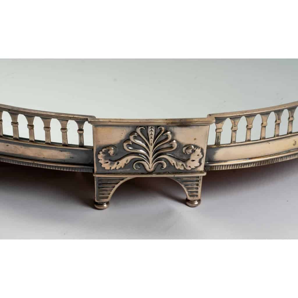 Centre de table en métal argenté. XIX ème siècle.