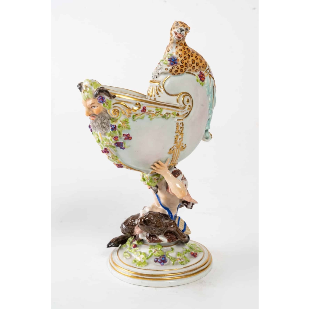 Nautile en porcelaine, XIXème. | Biron ||||||||||