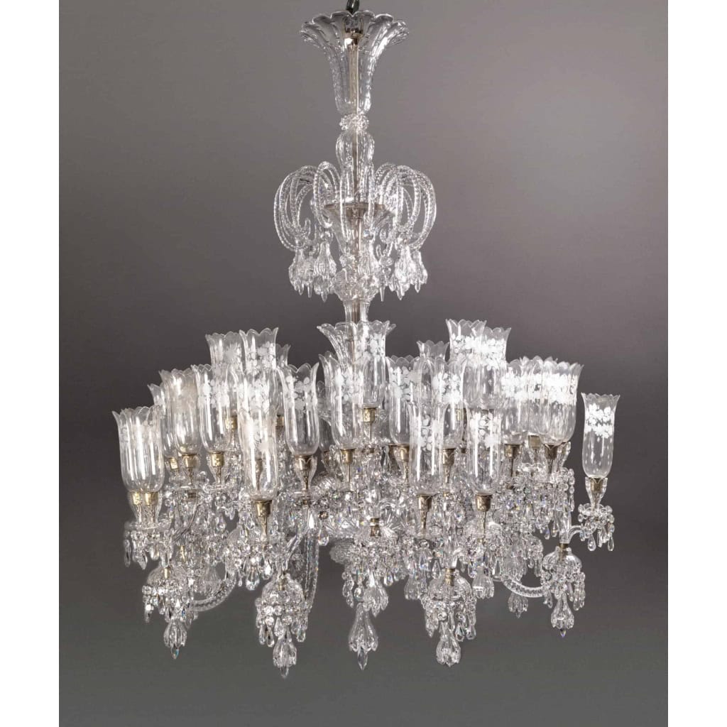 Exceptionnel lustre de la cristallerie Baccarat, 19 ème. | Biron ||||||||||