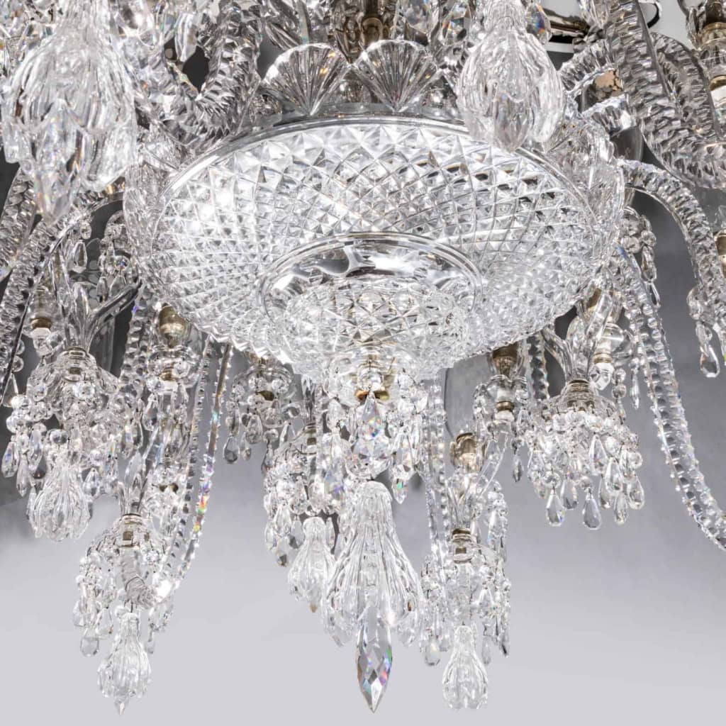 Exceptionnel lustre de la cristallerie Baccarat, 19 ème. | Biron Exceptionnel lustre de la cristallerie Baccarat, 19 ème.