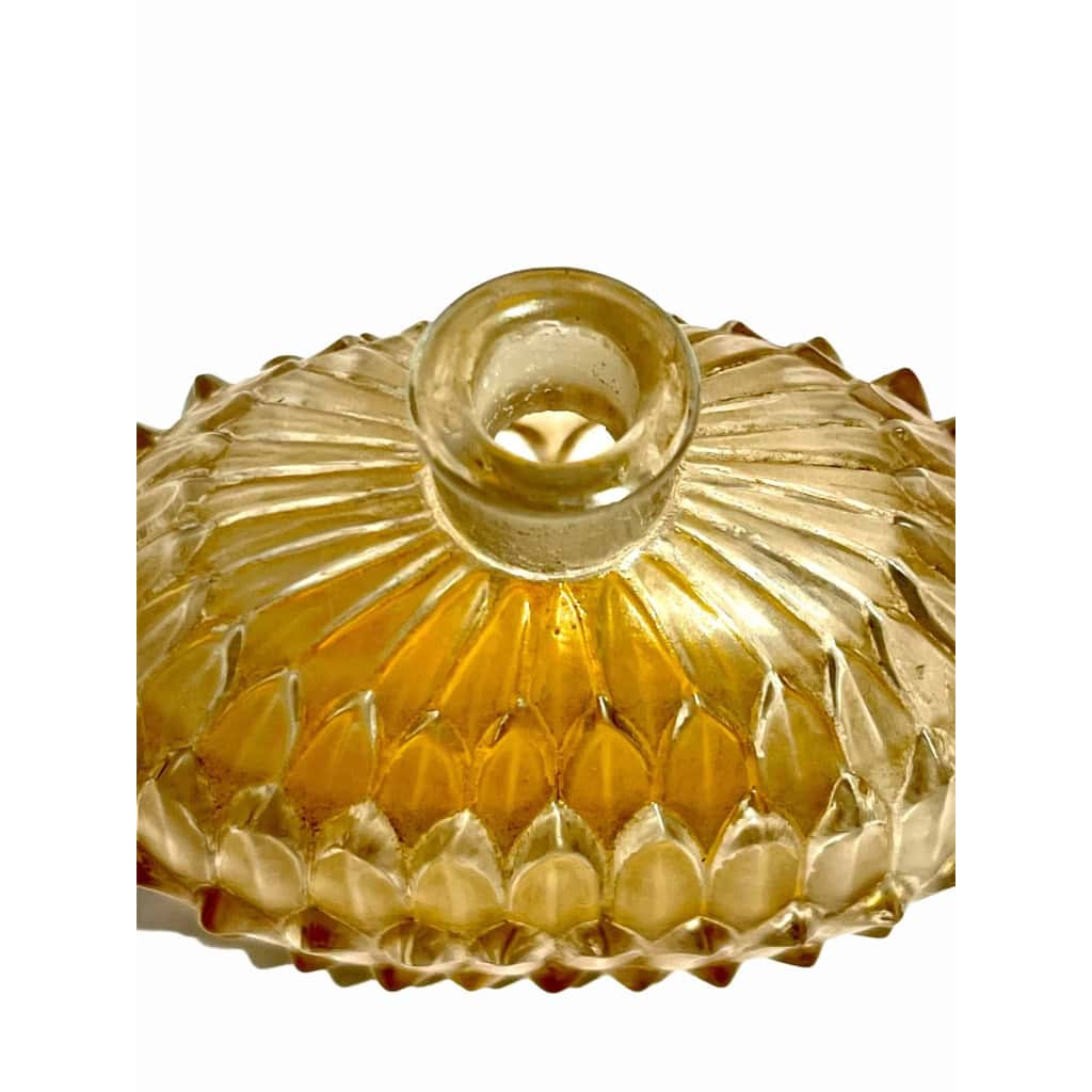 Flacon « Amélie » verre blanc patiné sépia de René LALIQUE | Biron Flacon "Amélie" verre blanc patiné sépia de René LALIQUE