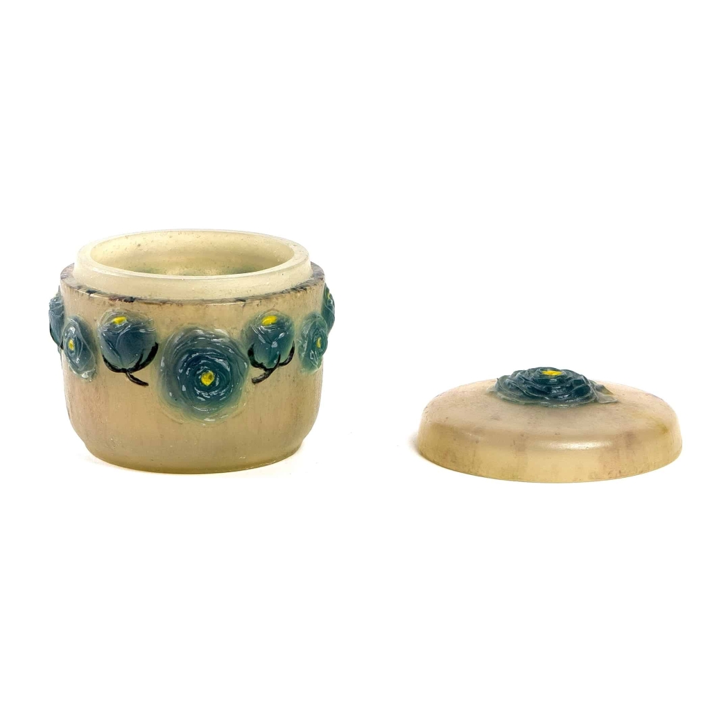Boîte « Roses », « Renonculus » pâte de verre turquoise, jaune et blanche de Gabriel ARGY-ROUSSEAU | Biron Boîte "Roses", "Renonculus" pâte de verre turquoise, jaune et blanche de Gabriel ARGY-ROUSSEAU