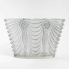 Vase « Terpsichore » verre blanc patiné bleu de René LALIQUE | Biron |||||||||