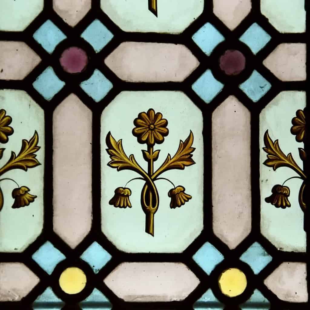 Vitraux aux motifs fleuris XIXème | Biron Vitraux aux motifs fleuris XIXème