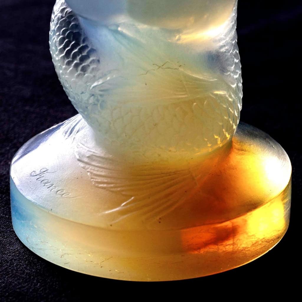 Mascotte Statuette « Naïade » verre opalescent de René LALIQUE | Biron Mascotte Statuette "Naïade" verre opalescent de René LALIQUE