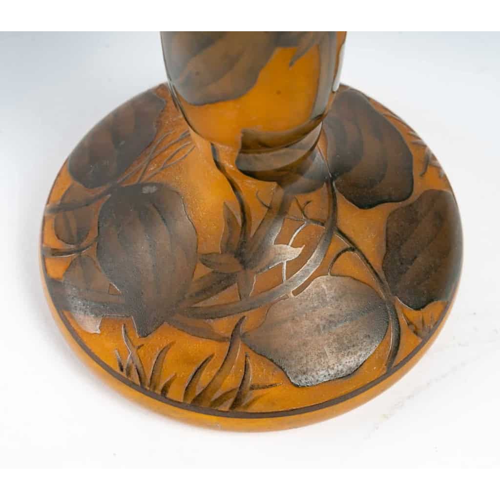 Vase Daum Nancy « Aux Pois de Senteur ». | Biron Vase Daum Nancy "Aux Pois de Senteur".