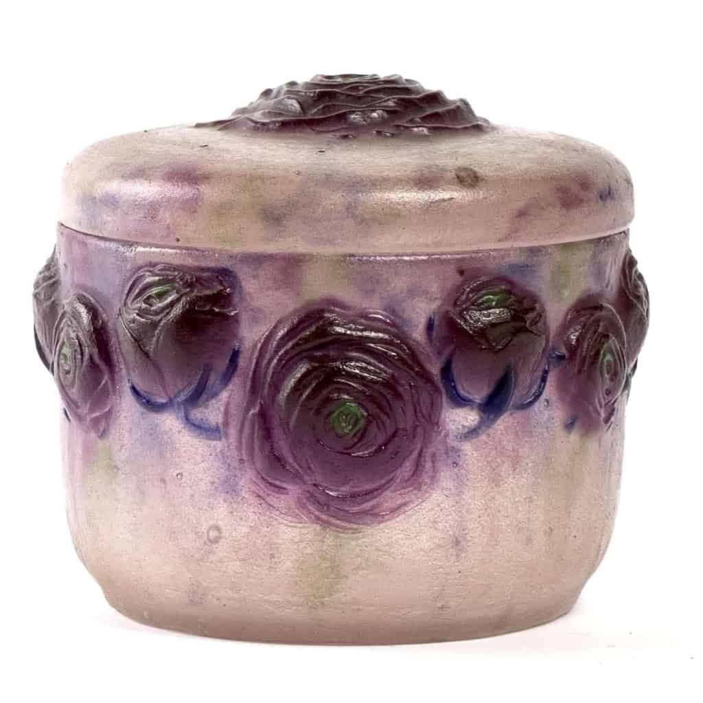 Boîte « Roses », « Renonculus » pâte de verre blanche, verte, violette, bleue de Gabriel ARGY-ROUSSEAU | Biron ||||||||