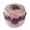 Boîte « Roses », « Renonculus » pâte de verre blanche, verte, violette, bleue de Gabriel ARGY-ROUSSEAU | Biron Boîte "Roses", "Renonculus" pâte de verre blanche, verte, violette, bleue de Gabriel ARGY-ROUSSEAU 