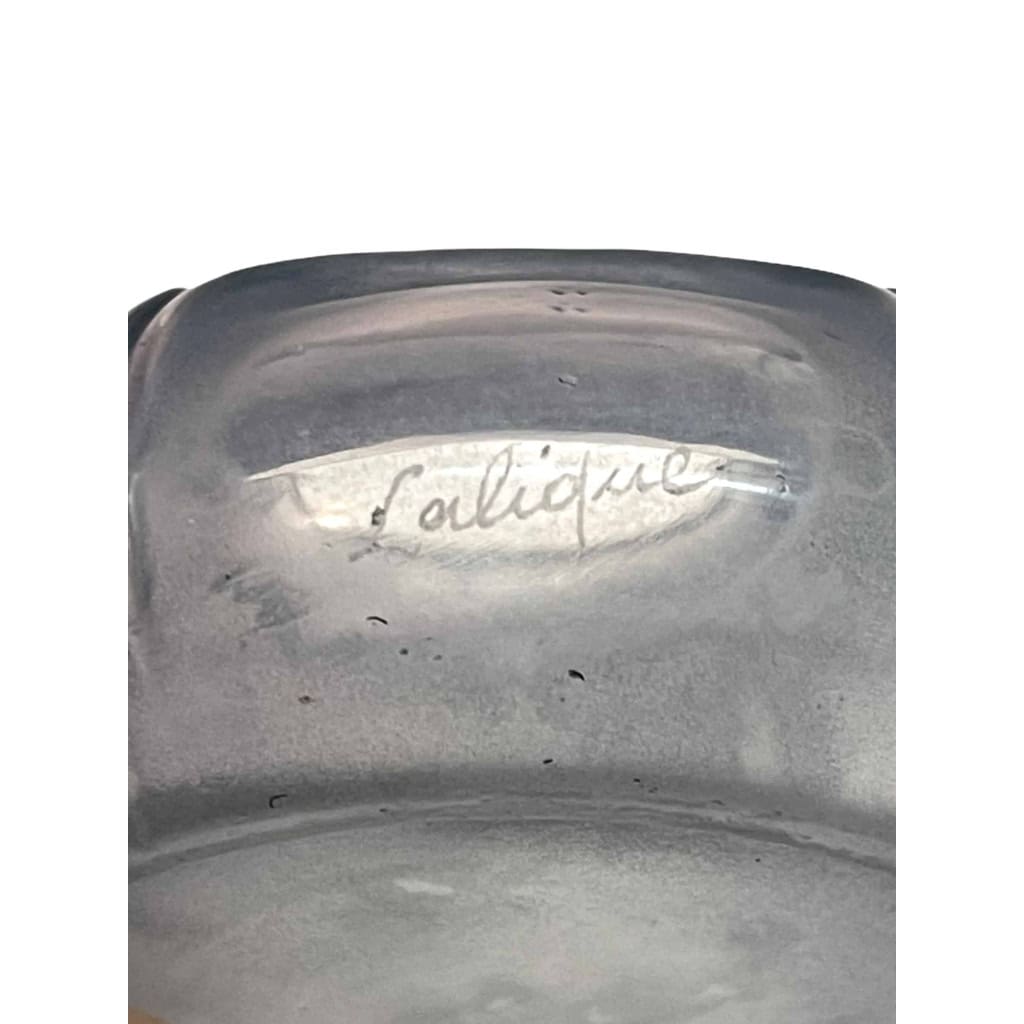 Encrier « Nénuphar » verre blanc patiné bleu de René LALIQUE | Biron Encrier "Nénuphar" verre blanc patiné bleu de René LALIQUE
