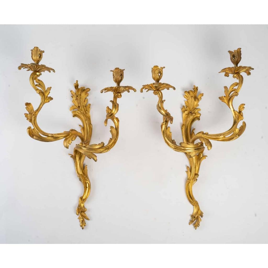 Paire d’appliques de style Louis XV. | Biron ||||