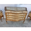 1950/70′ Commode Arbalète Et Paire De Chevets 3 Tiroirs Bois Doré Style Renaissance Italienne 124X49XH91 cm