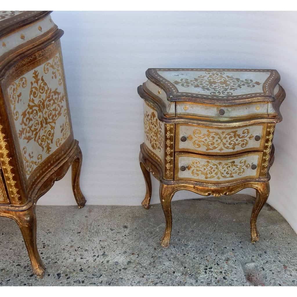1950/70′ Commode Arbalète Et Paire De Chevets 3 Tiroirs Bois Doré Style Renaissance Italienne 124X49XH91 cm