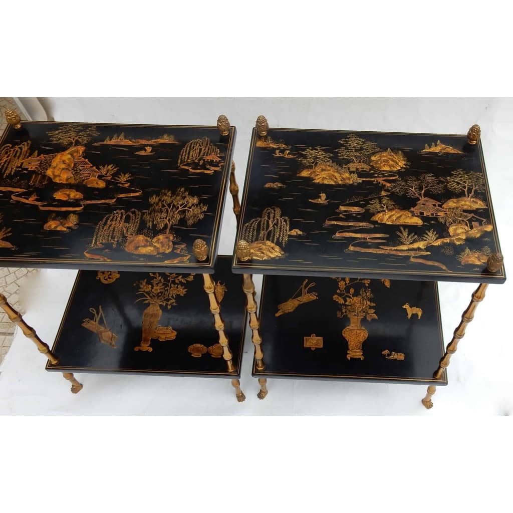 1950′ Paire de Tables Maison Baguès Décor Bambou en Bronze Doré Avec Plateaux Laque de Chine 40 X 30 X H 58