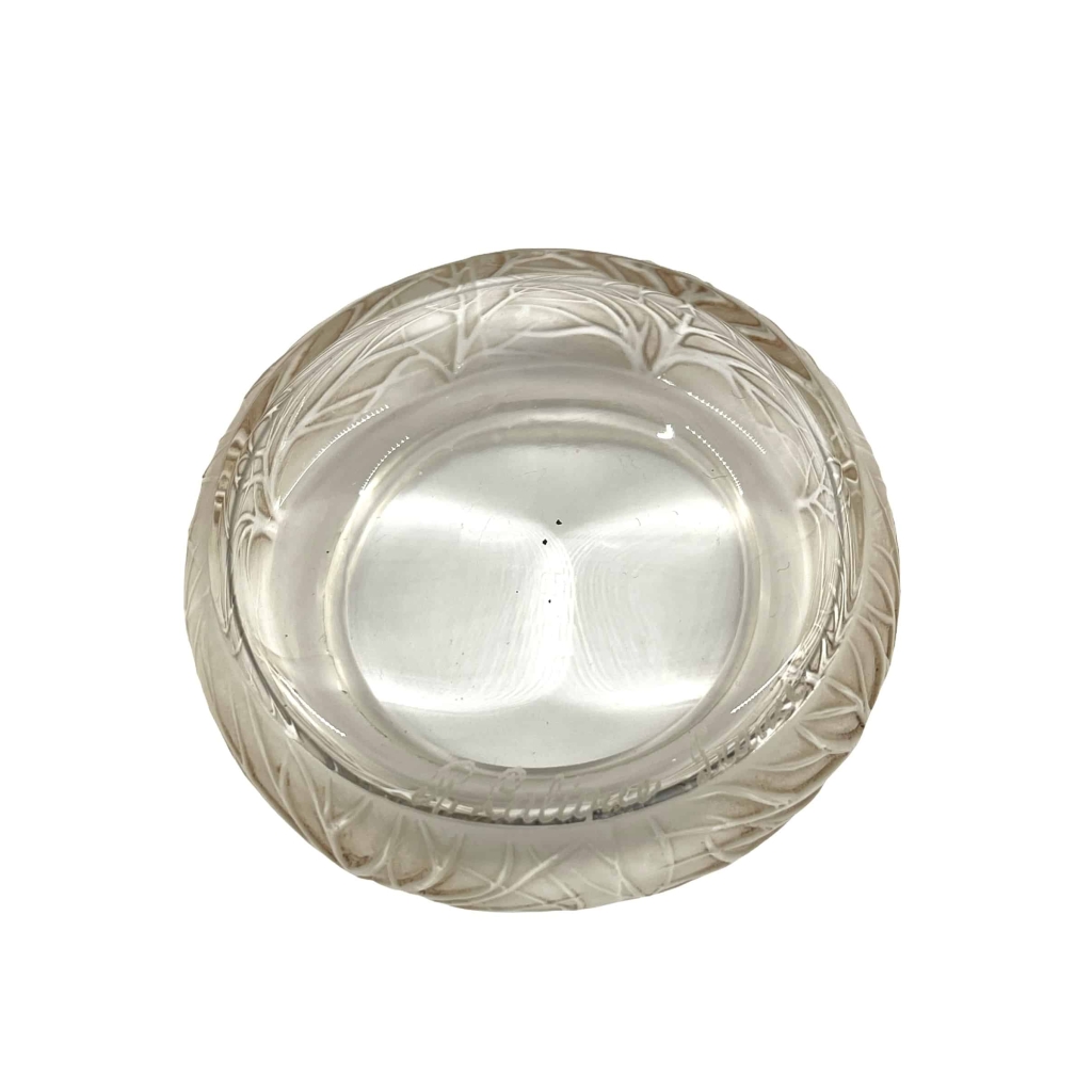Boîte « Cheveux de Vénus » verre blanc patiné sépia de René LALIQUE | Biron Boîte « Cheveux de Vénus » verre blanc patiné sépia de René LALIQUE