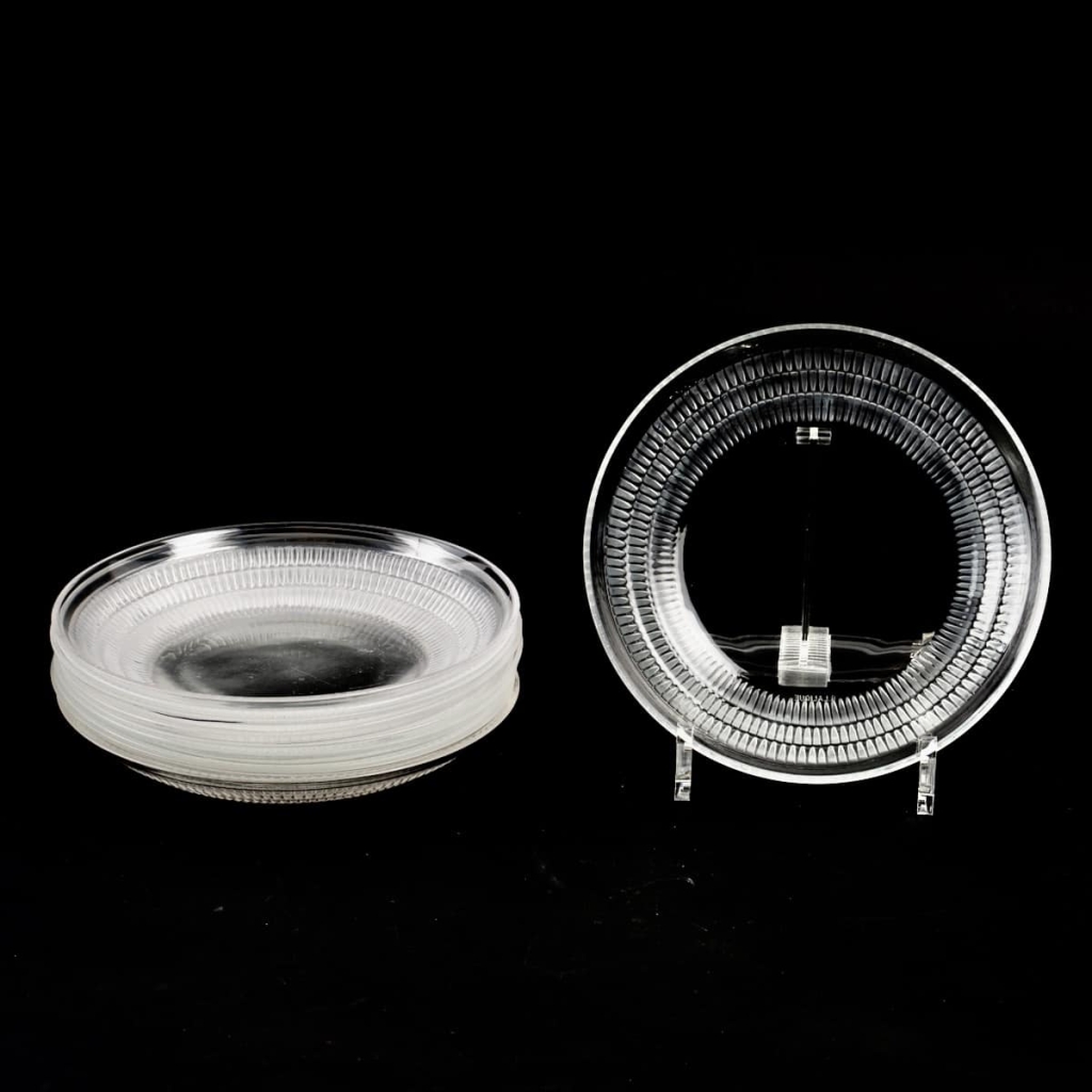 Suite de 10 Assiettes Creuses "Bourgueil" verre blanc de René LALIQUE