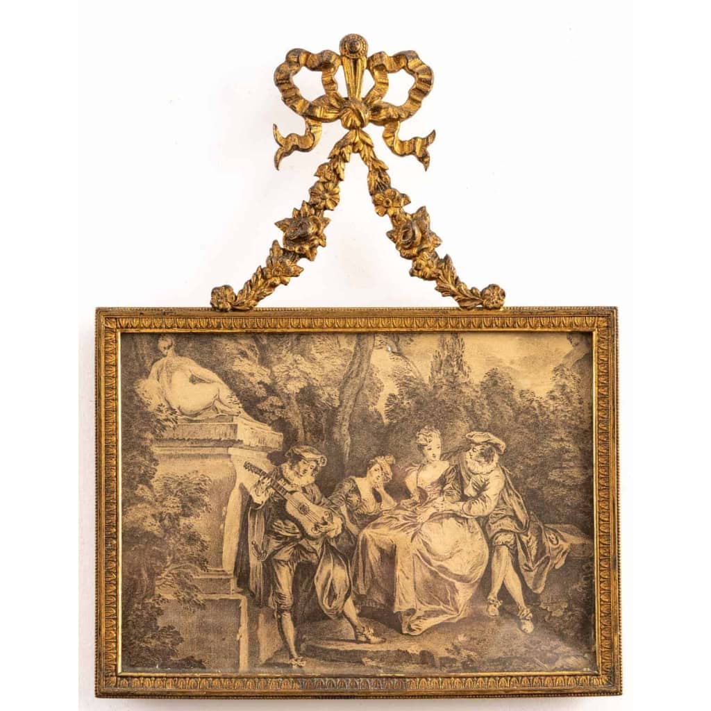Paire de Cadres en Bronze Doré de Style Louis XV, XIXème siècle. | Biron Paire de Cadres en Bronze Doré de Style Louis XV, XIXème siècle.