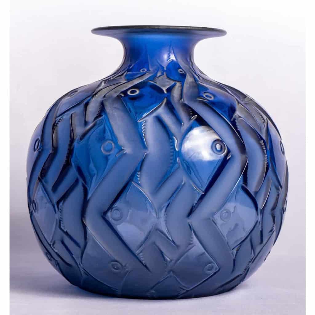 Vase « Penthièvre » verre bleu saphir de René LALIQUE | Biron ||||||||