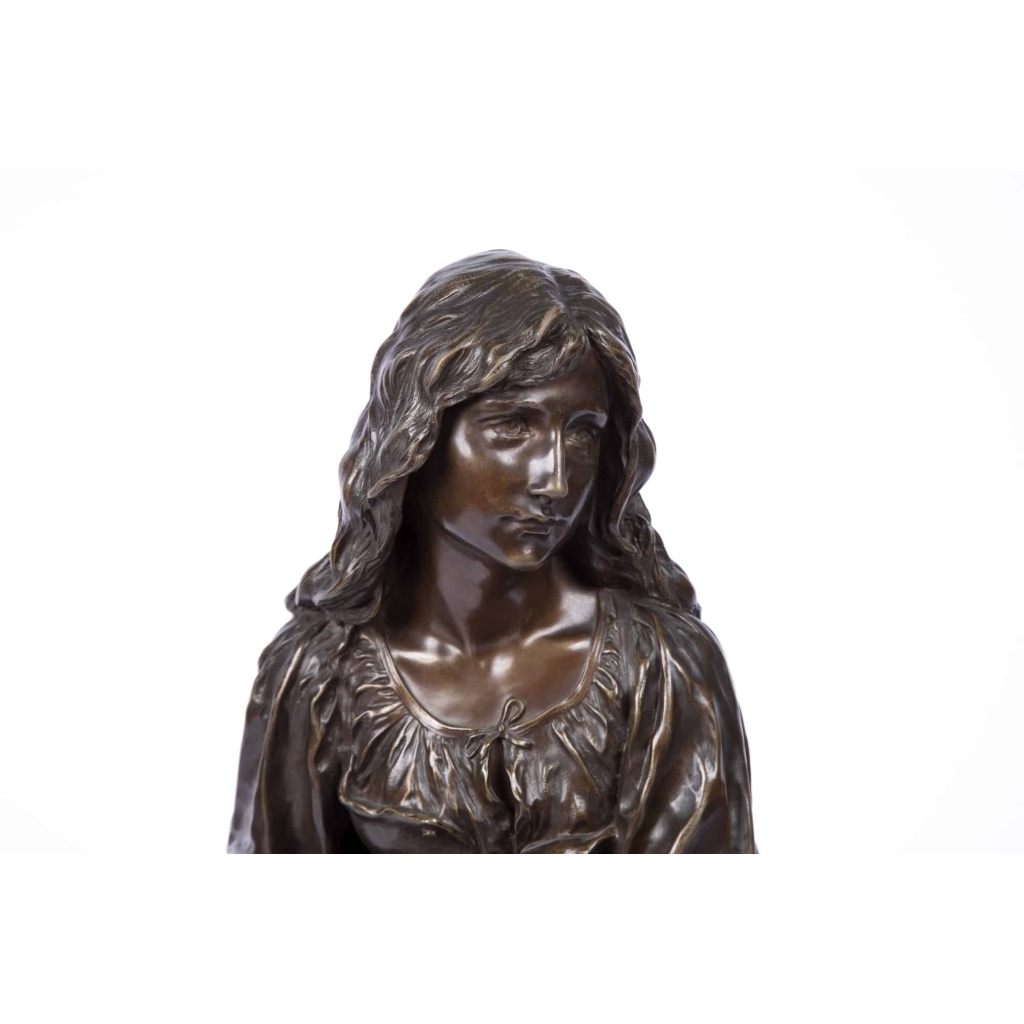 A French Late 19th Century Bronze « La Joueuse à La Mandoline » by Paul Eugène Mengin (1853-1937) | Biron A French Late 19th Century Bronze "La Joueuse à La Mandoline" by Paul Eugène Mengin (1853-1937)