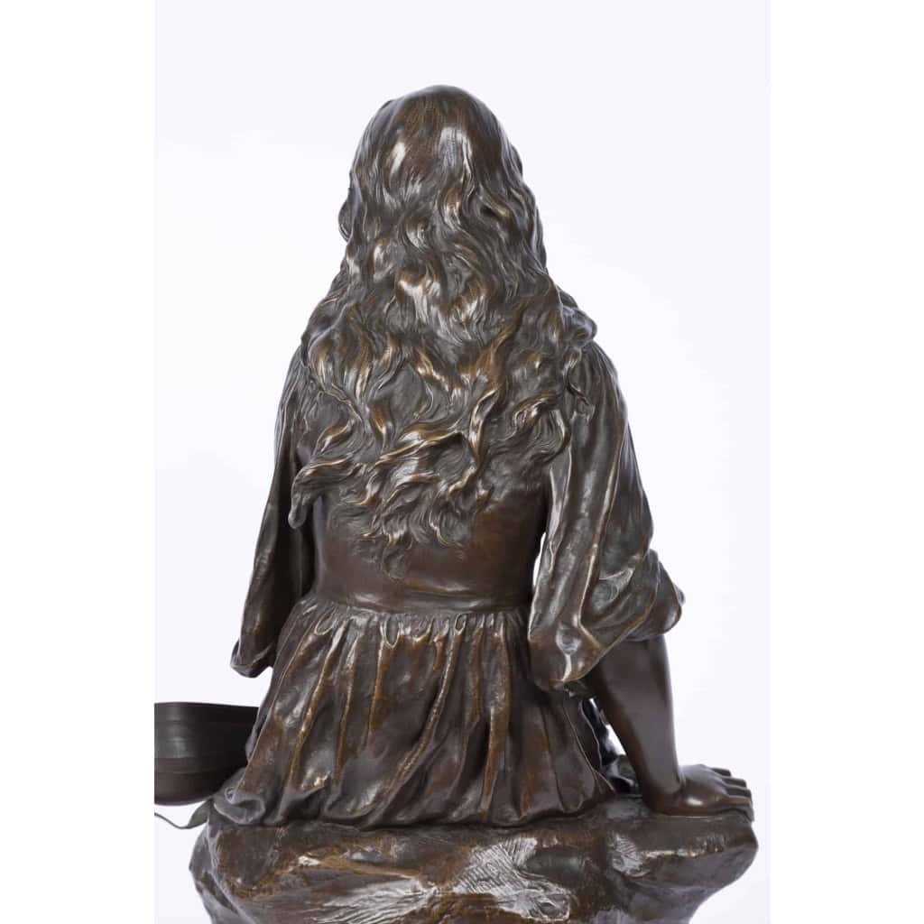 A French Late 19th Century Bronze « La Joueuse à La Mandoline » by Paul Eugène Mengin (1853-1937) | Biron A French Late 19th Century Bronze "La Joueuse à La Mandoline" by Paul Eugène Mengin (1853-1937)
