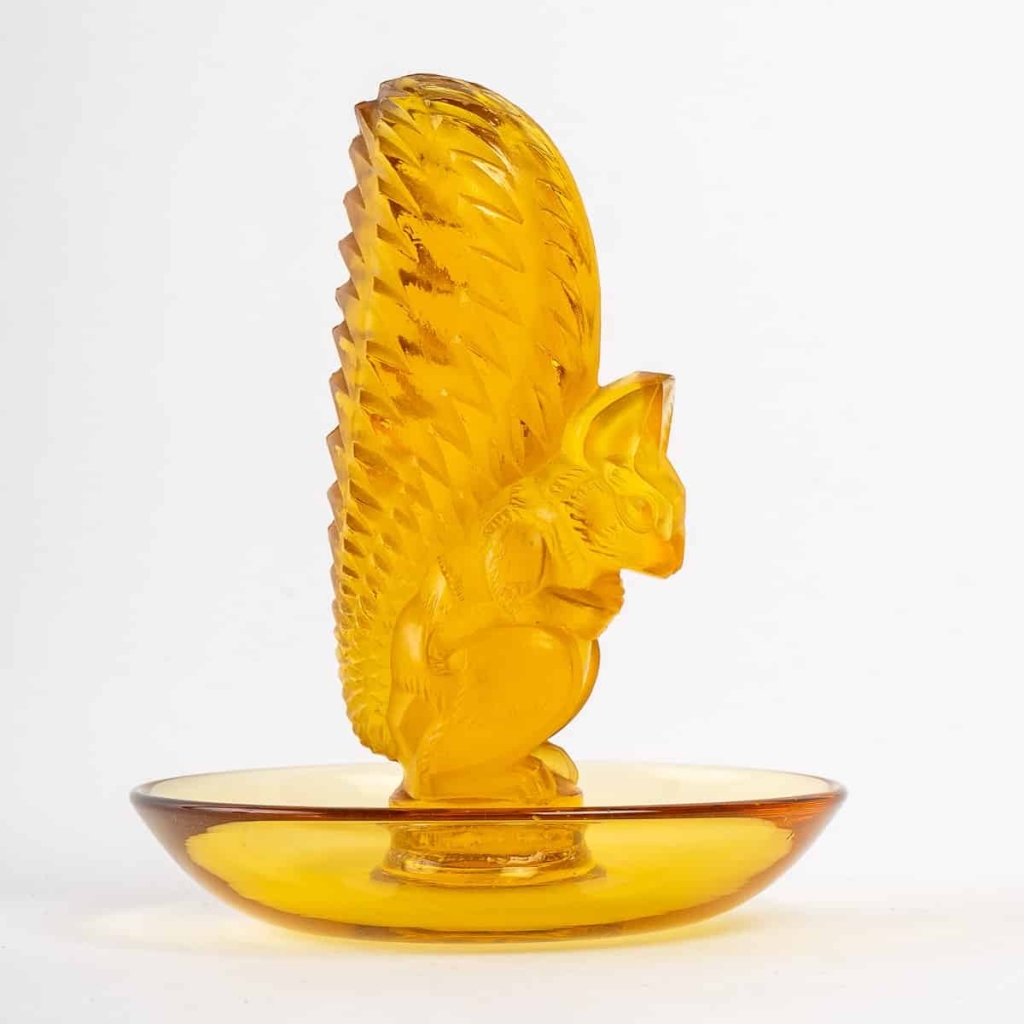 Cendrier Baguier « Ecureuil » verre jaune ambré de René LALIQUE | Biron |||||||