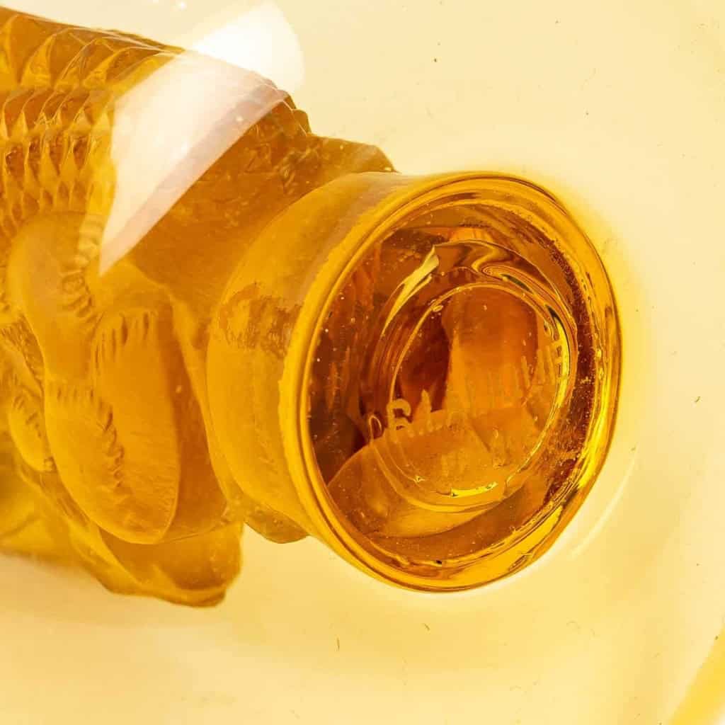 Cendrier Baguier « Ecureuil » verre jaune ambré de René LALIQUE | Biron Cendrier Baguier "Ecureuil" verre jaune ambré de René LALIQUE