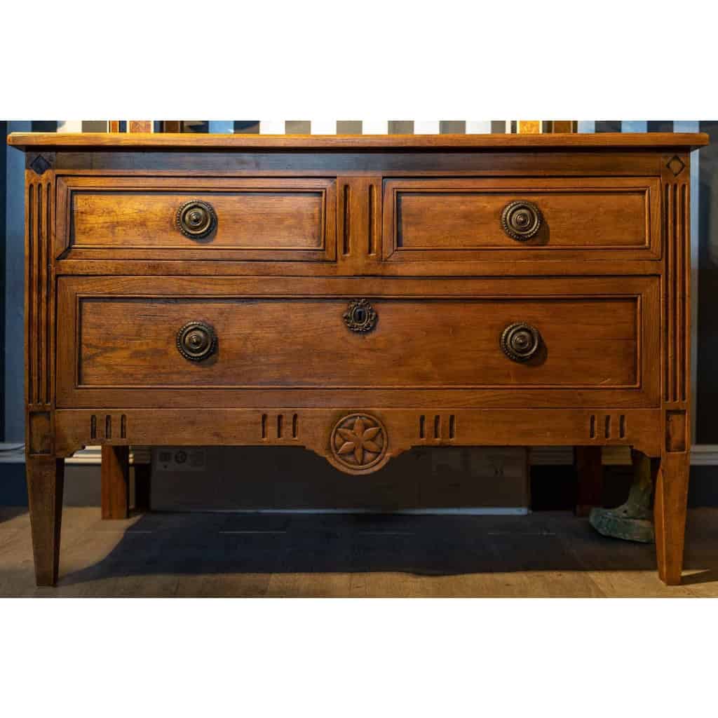 Commode en noyer, Style Louis XVI, XIXème | Biron ||||||