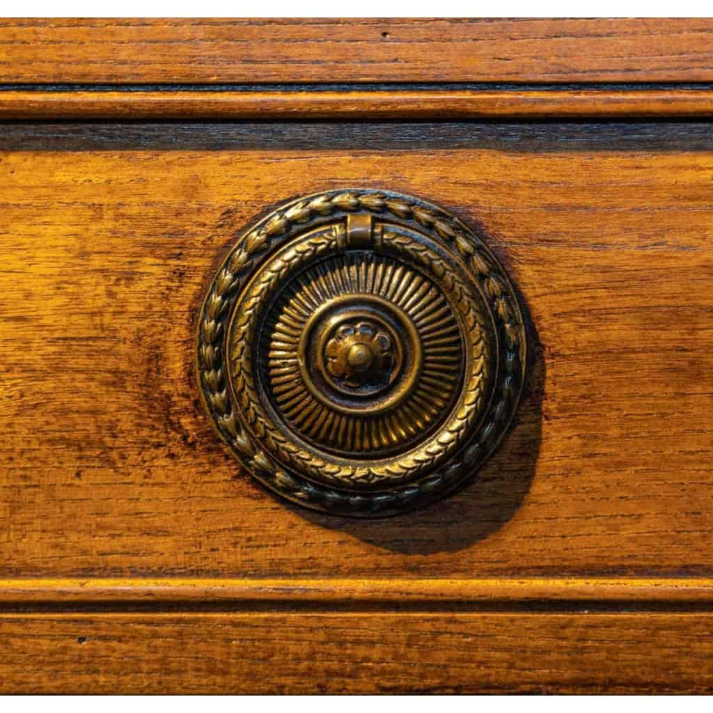 Commode en noyer, Style Louis XVI, XIXème | Biron Commode en noyer, Style Louis XVI, XIXème