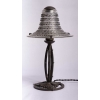 Lampe « Cytise » verre blanc émaillé noir d’origine base fer forgé de René LALIQUE | Biron Lampe "Cytise" verre blanc émaillé noir d'origine base fer forgé de René LALIQUE