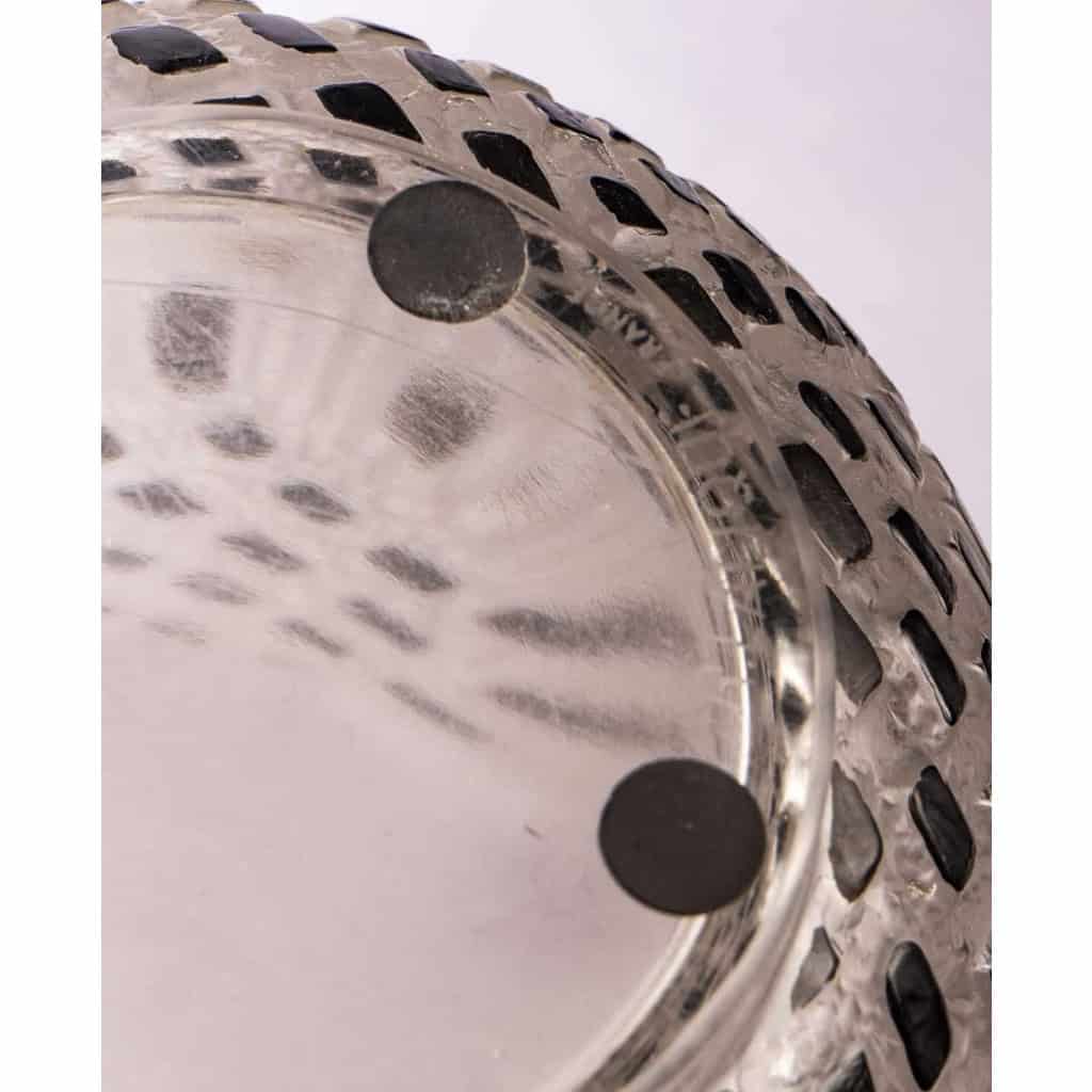 Vase « Damier » verre blanc émaillé noir d’origine de René LALIQUE | Biron Vase "Damier" verre blanc émaillé noir d'origine de René LALIQUE