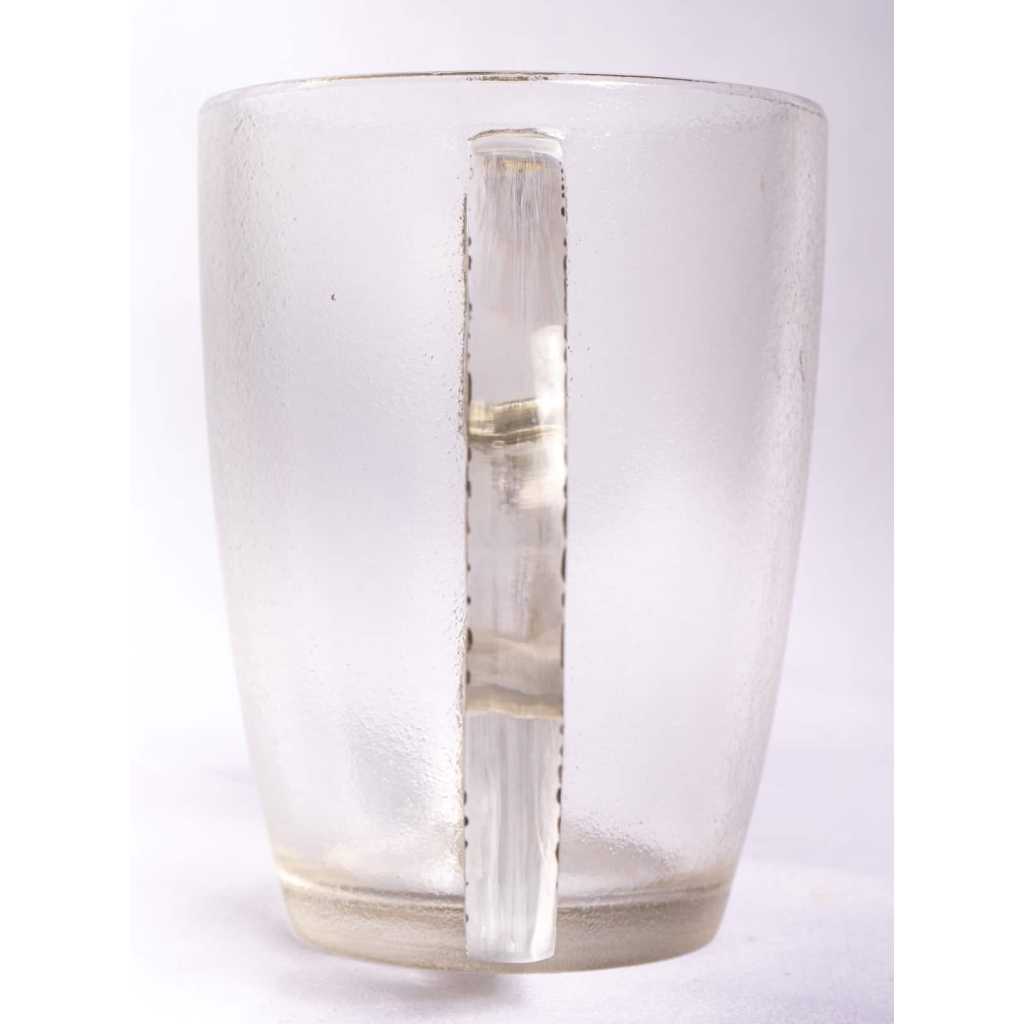 Vase « Caudébec » verre blanc patiné gris de René LALIQUE | Biron Vase "Caudébec" verre blanc patiné gris de René LALIQUE