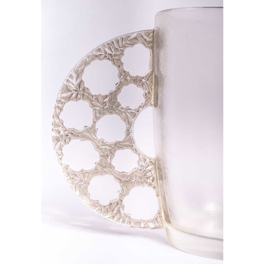 Vase « Caudébec » verre blanc patiné gris de René LALIQUE | Biron Vase "Caudébec" verre blanc patiné gris de René LALIQUE