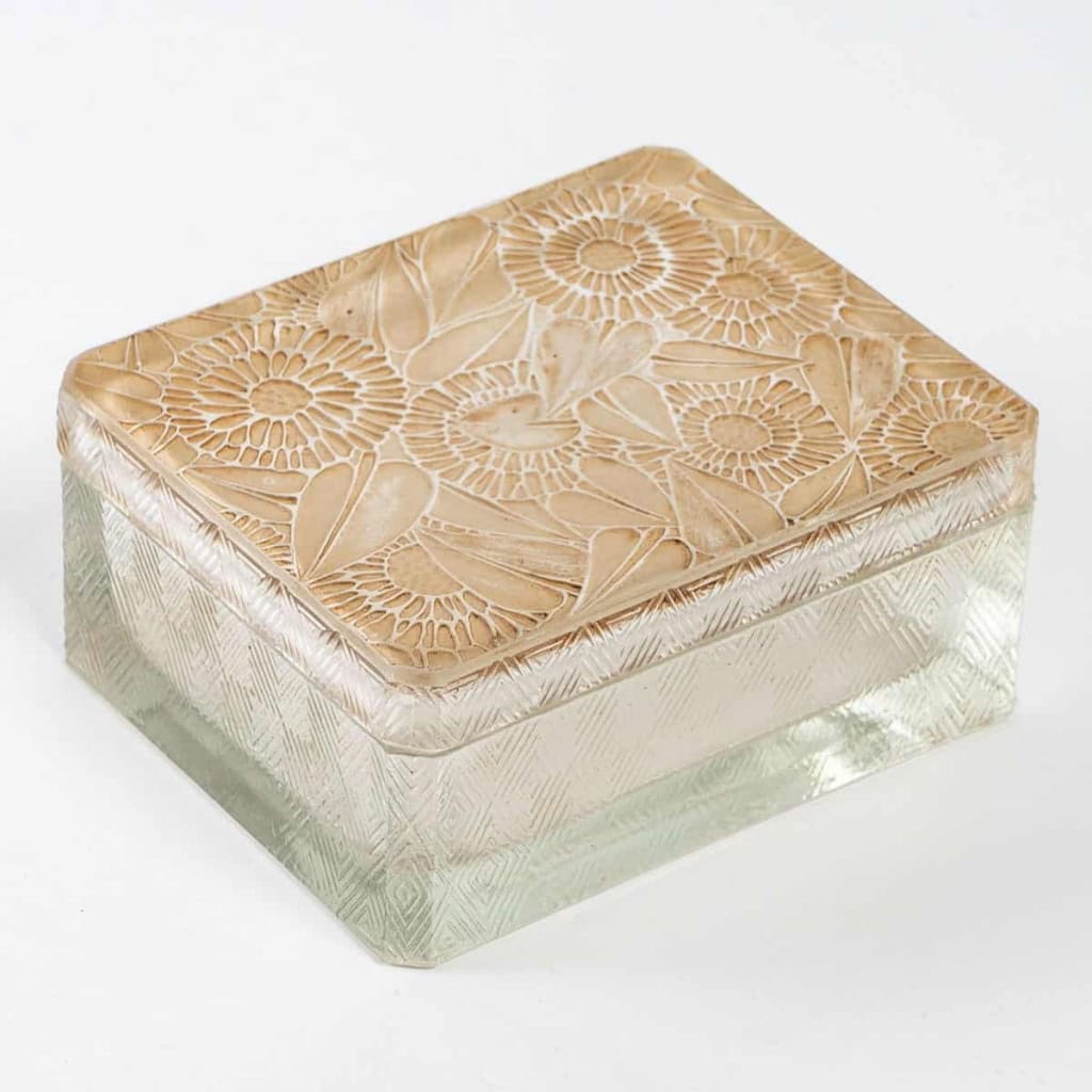 Boîte « Zinnias » verre blanc patiné sépia de René LALIQUE | Biron |||||||||||