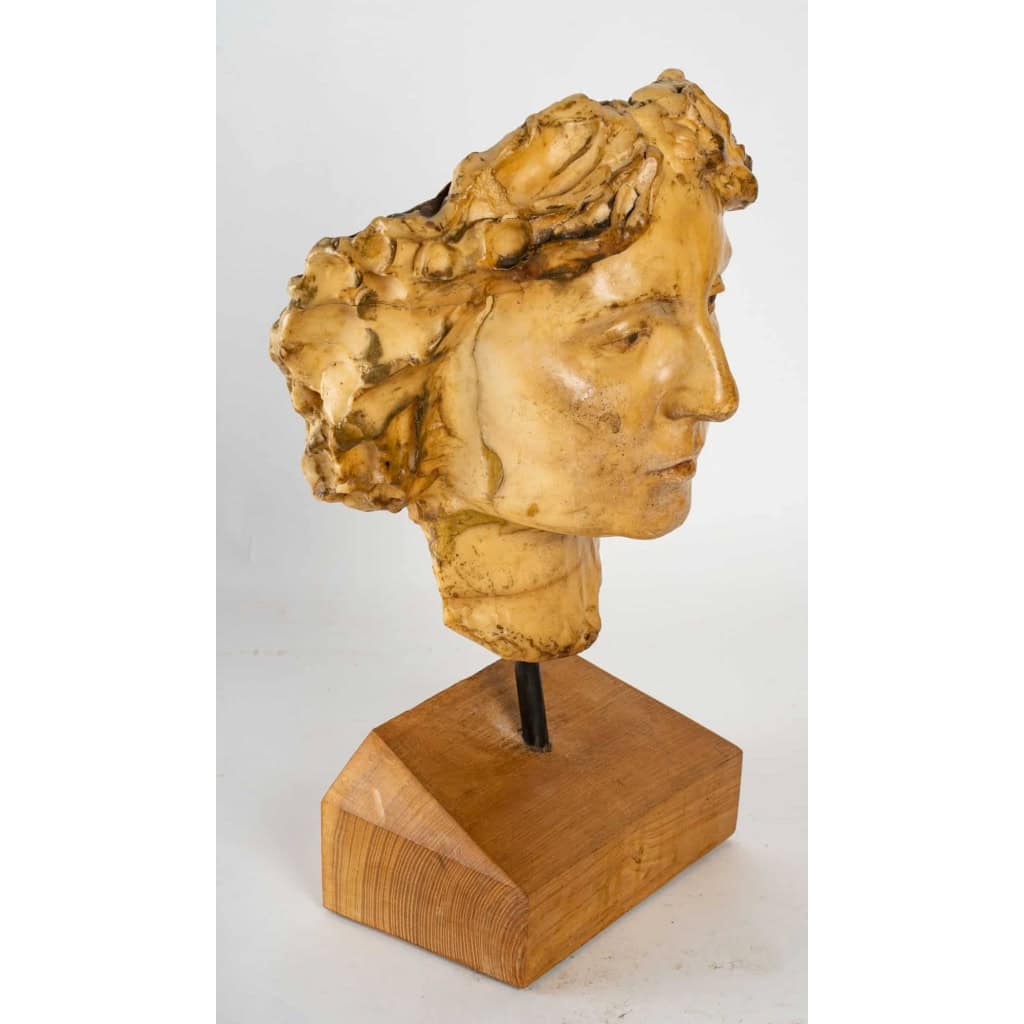 Portrait de cire de jeune femme, XXème | Biron Portrait de cire de jeune femme, XXème