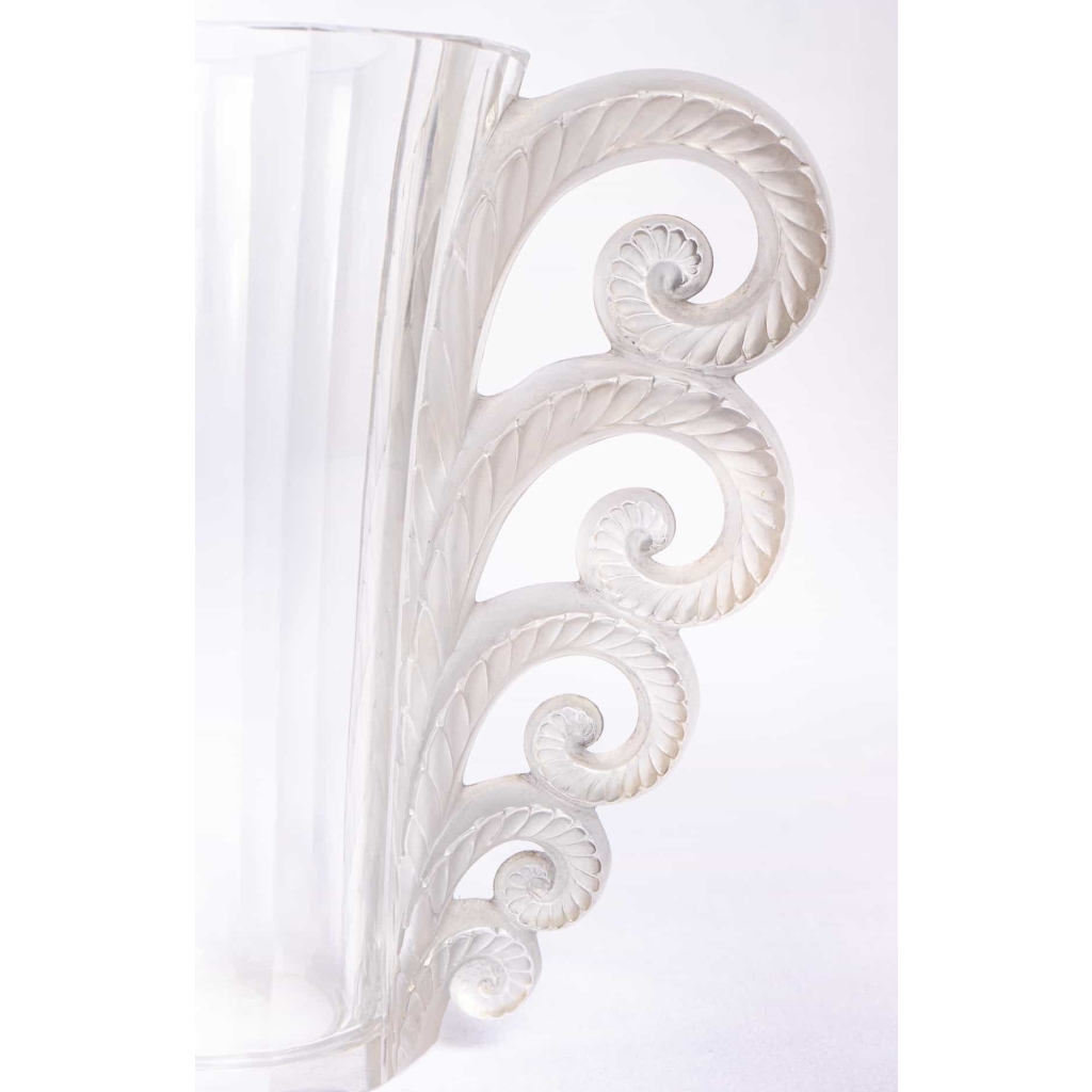 Vase « Beauvais » cristal blanc de René LALIQUE | Biron Vase "Beauvais" cristal blanc de René LALIQUE