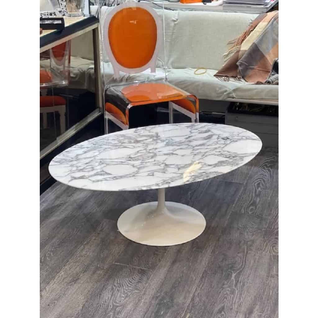 Eero Saarinen & Knoll International – table basse ovale « tulipe » en marbre | Biron Eero Saarinen & Knoll International - table basse ovale "tulipe" en marbre