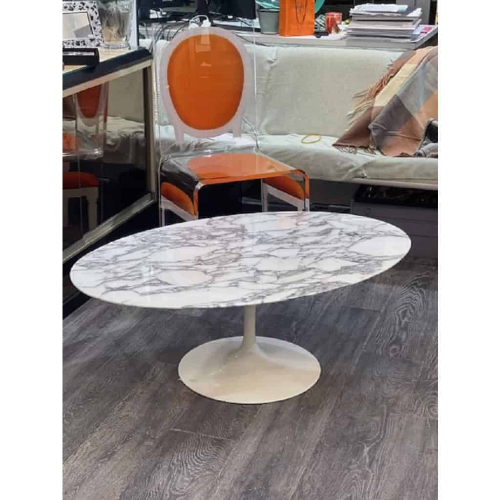 Eero Saarinen & Knoll International – table basse ovale « tulipe » en marbre | Biron Eero Saarinen & Knoll International - table basse ovale "tulipe" en marbre