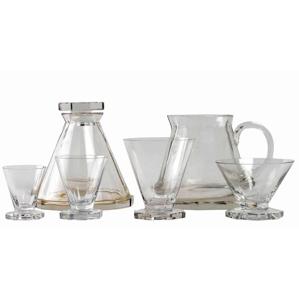 Service « Quincy » – 34 Pièces ( 32 Verres – 1 Carafe – 1 Broc) de René LALIQUE | Biron |||||||