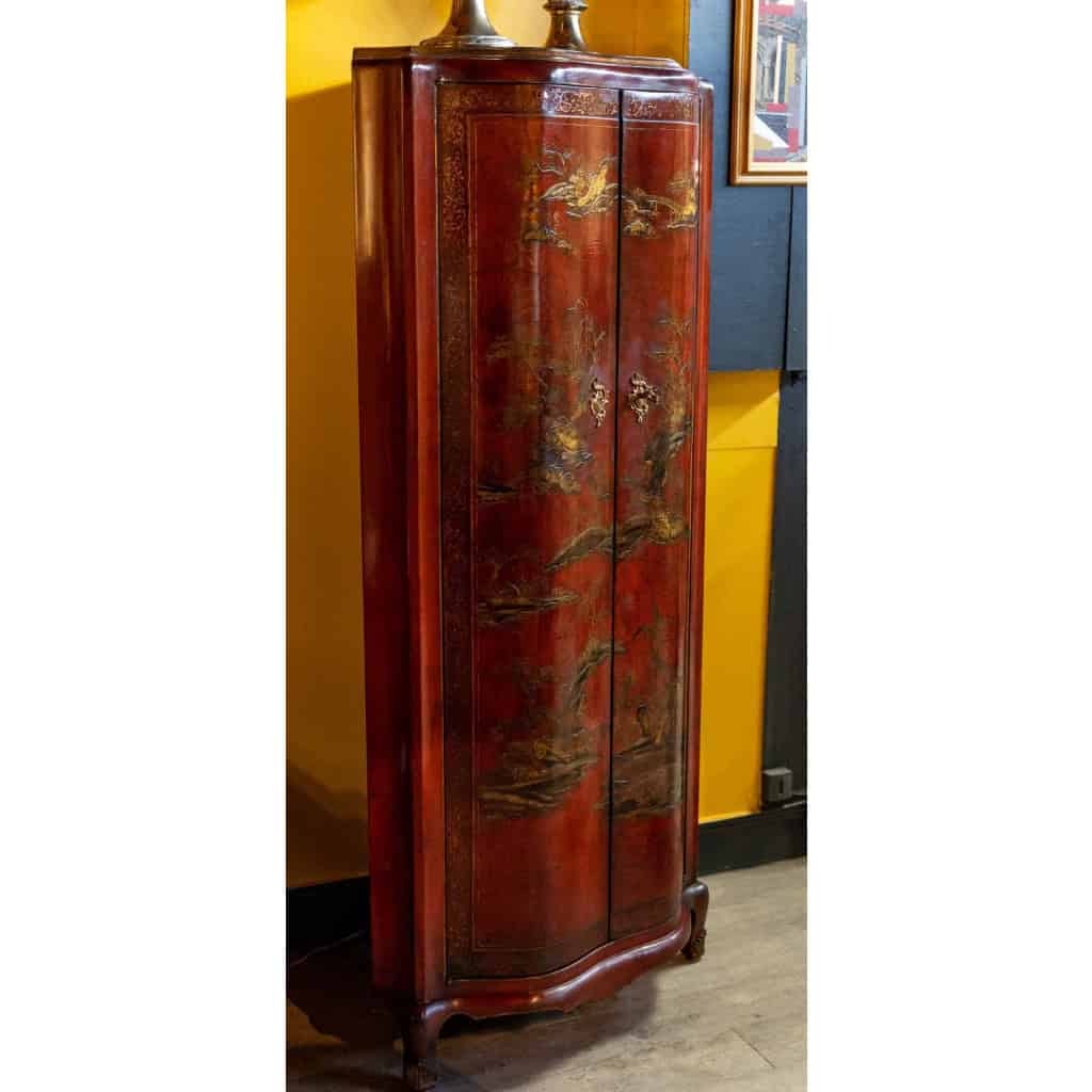 Cabinet – Chinese corner, end XIXth | Biron Armoire - Chinese corner cabinet, end XIXth