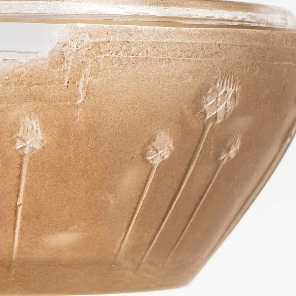 Boîte « Scarabée » verre blanc patiné sépia de René LALIQUE pour L.T PIVER | Biron Boîte "Scarabée" verre blanc patiné sépia de René LALIQUE pour L.T PIVER