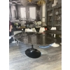 Saarinen & Knoll International Table « tulipe », marbre Marquina et Rilsan noir | Biron Saarinen & Knoll International Table "tulipe", marbre Marquina et Rilsan noir